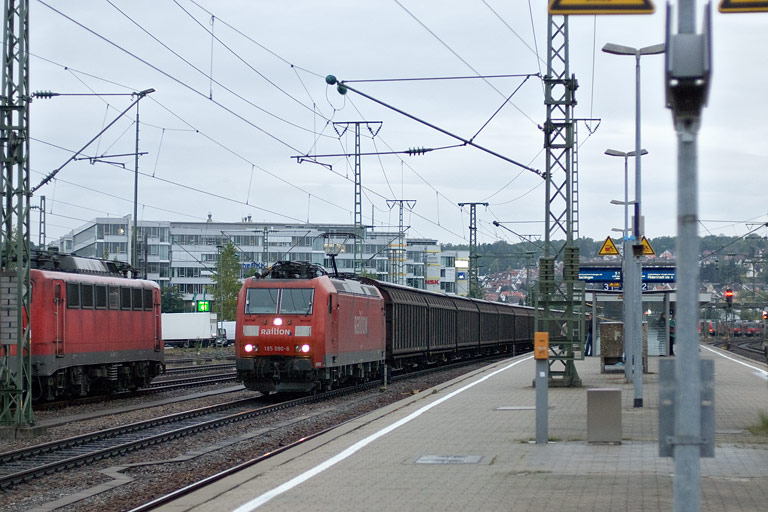 185 090 und 140 653 bei km 15,6 (September 2008)