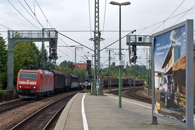 185 092 mit FZT 56185 bei km 16,6 (August 2008)