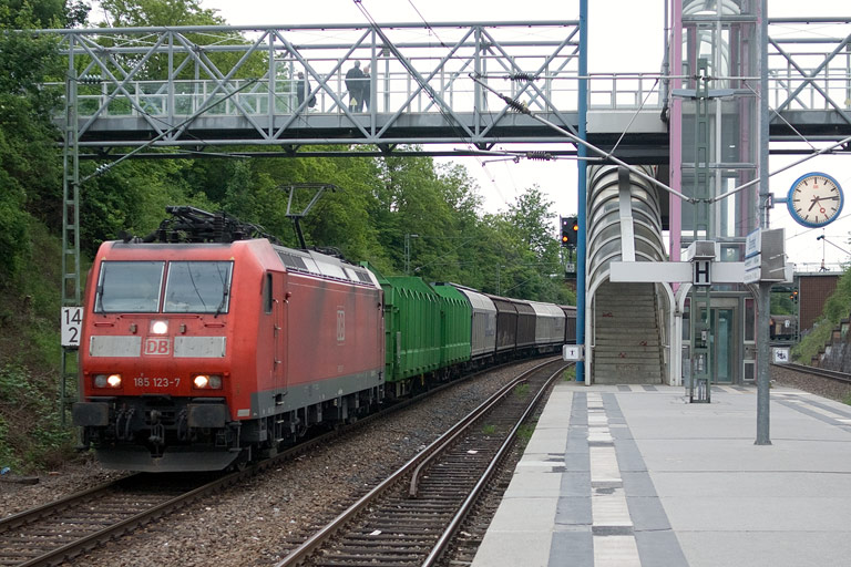 185 123 bei km 14,2 (Mai 2008)
