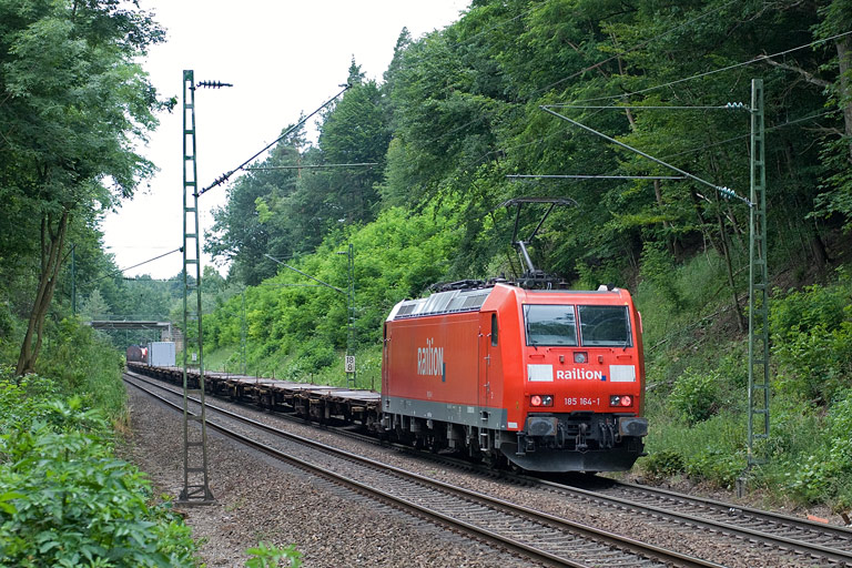 185 164 mit FE 45175 bei km 18,8 (Juni 2008)