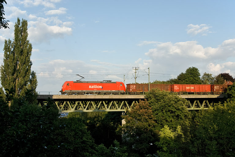 185 170 mit FZT 56173 bei km 14,6 (Juli 2008)