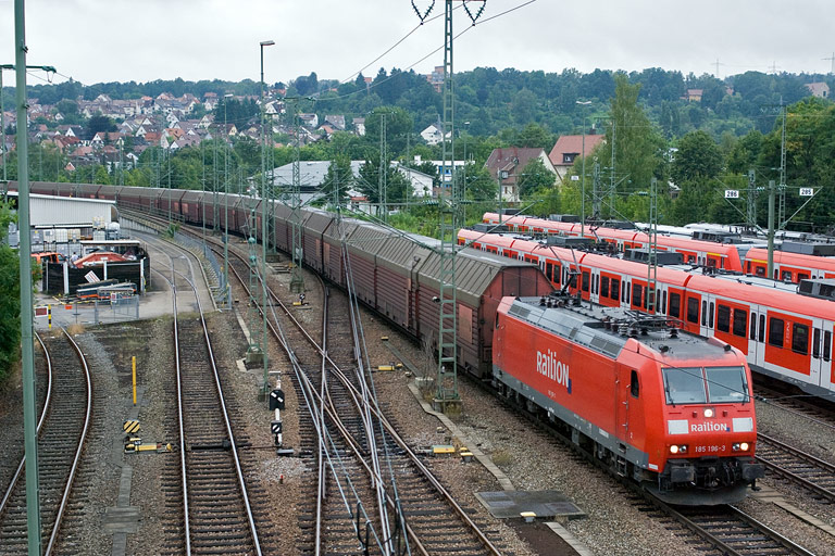 185 196 mit CSQ 60080 bei km 16,0 (August 2008)