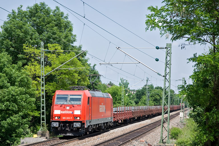 185 203 mit CFN 46325 bei km 12,8 (Mai 2008)