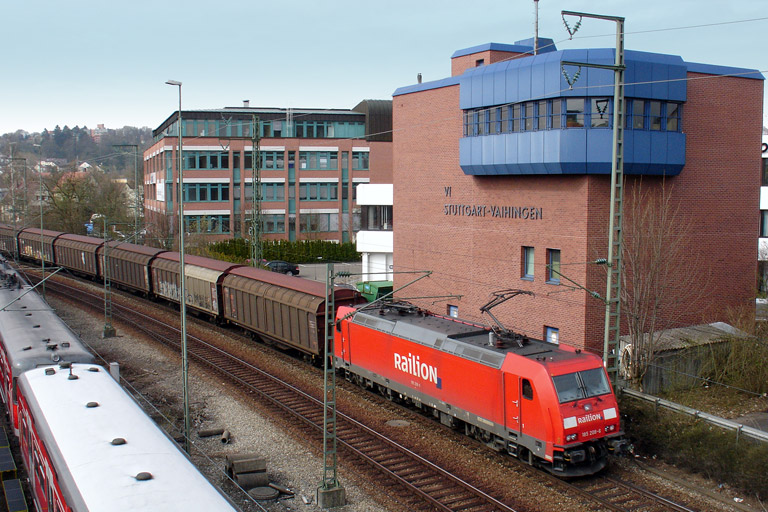 185 208 mit FE 45175 bei km 16,0 (April 2008)