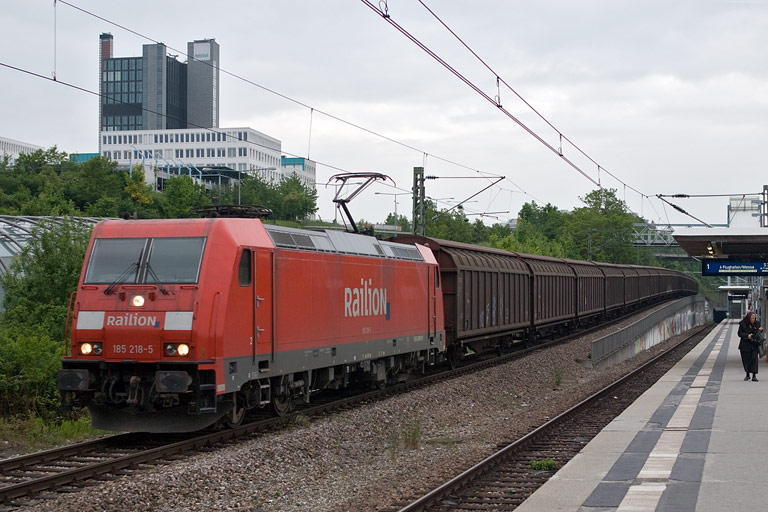 185 218 mit CS 49153 bei km 14,2 (Mai 2008)