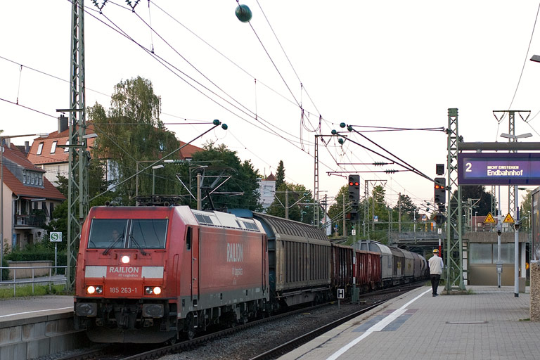 185 263 mit FZT 56185 bei km 15,6 (August 2008)