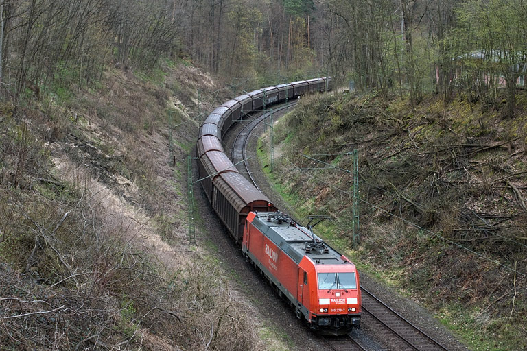 185 279 mit CS 49547 bei km 10,6 (April 2008)