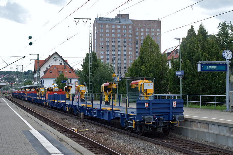 185 293 mit FZ 56183 bei km 15,6 (August 2008)