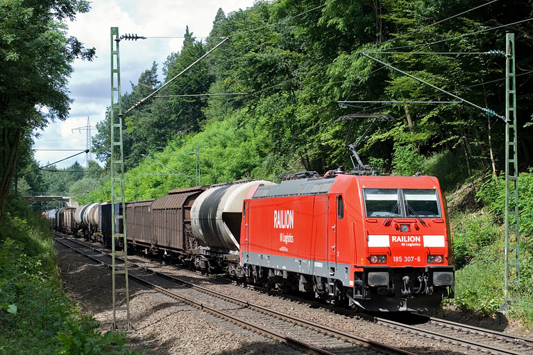 185 092 mit FE 45175 bei km 18,8 (Juli 2008)
