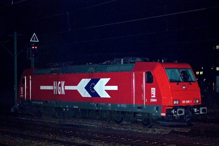 HGK 185 606 bei km 15,6 (Dezember 2008)
