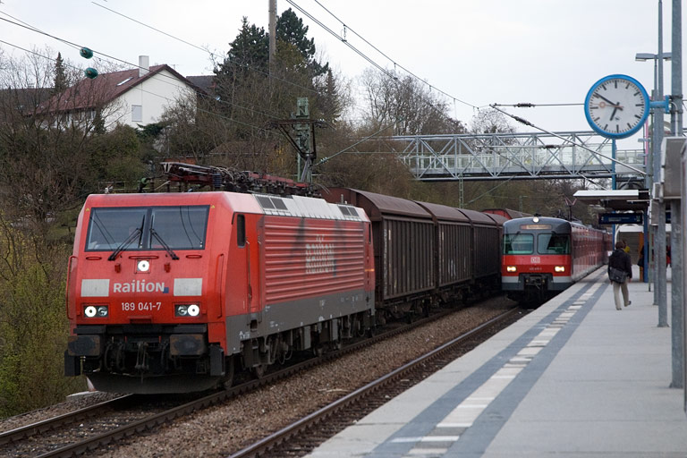 189 041 mit CSQ 60084 bei km 14,2 (April 2008)