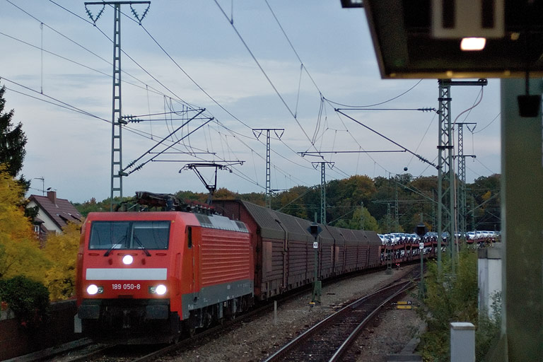 189 050 mit CSQ 60084 bei km 16,8 (Oktober 2008)