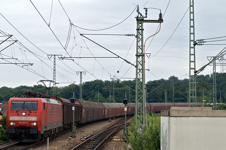 189 051 mit CSQ 60084 bei km 16,8 (Juli 2008)