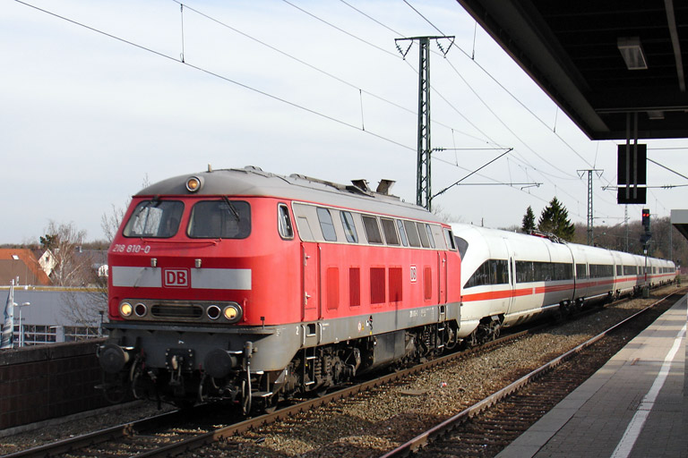 218 810 mit Baureihe 411 bei km 16,6 (M&auml;rz 2008)