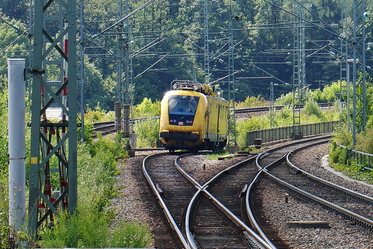 711 121 bei km 17,0 (Juli 2008)