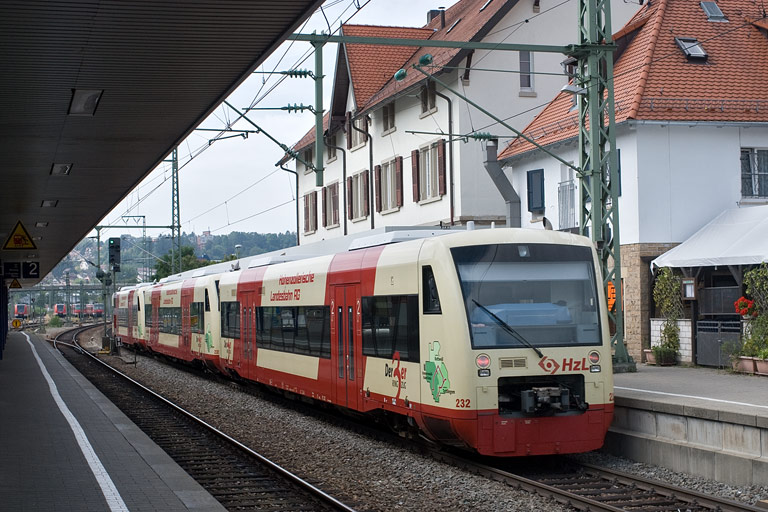 HzL Regioshuttles VT 245, VT 235 und VT 232 bei km 15,6 (August 2008)