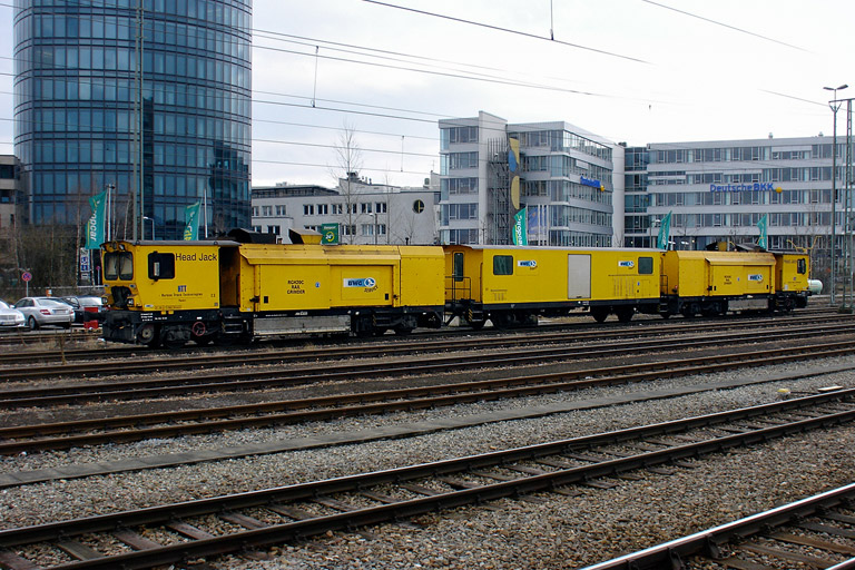 Schienenschleifzug RGH 20C "Rail Grinder" bei km 15,6 (Februar 2008)