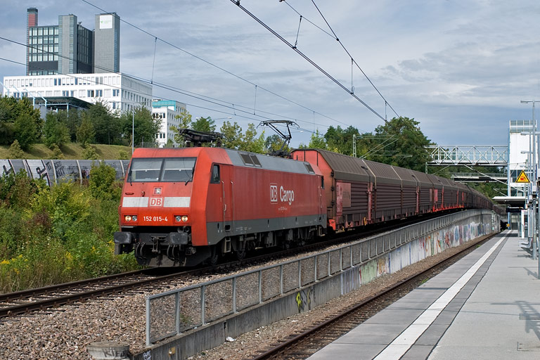 152 015 mit FZ 56165 bei km 14,2 (August 2009)