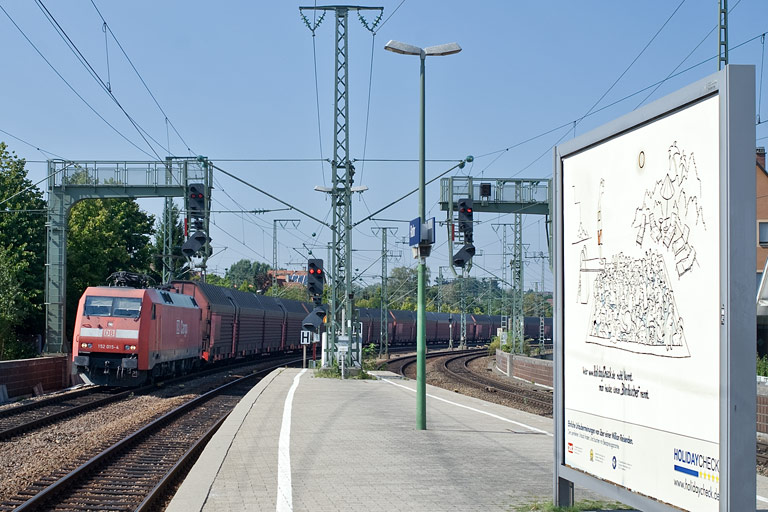 152 015 mit FZ 56167 bei km 16,6 (August 2009)
