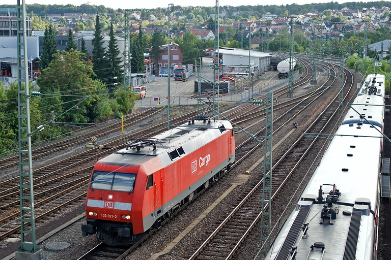 152 021 bei km 16,0 (September 2009)