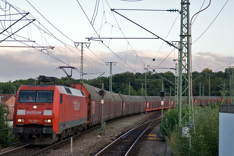 152 069 mit CSQ 60084 bei km 16,8 (August 2009)