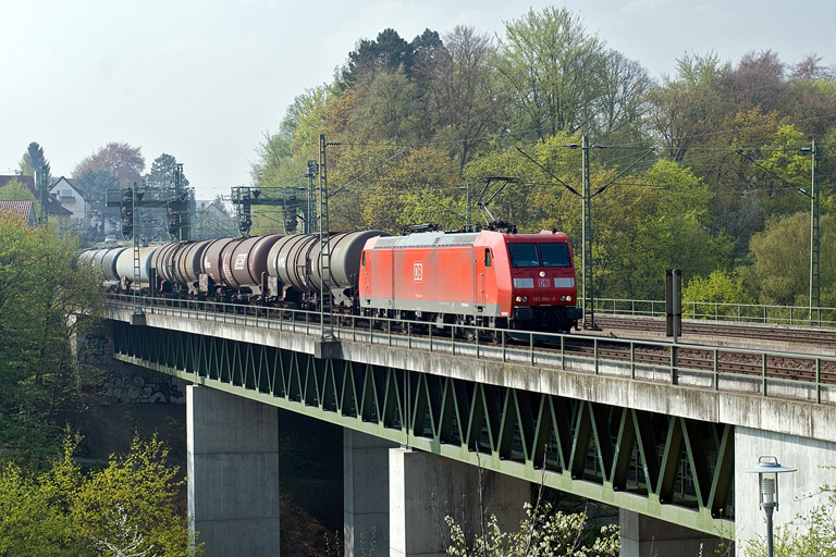 185 004 bei km 14,6 (April 2009)