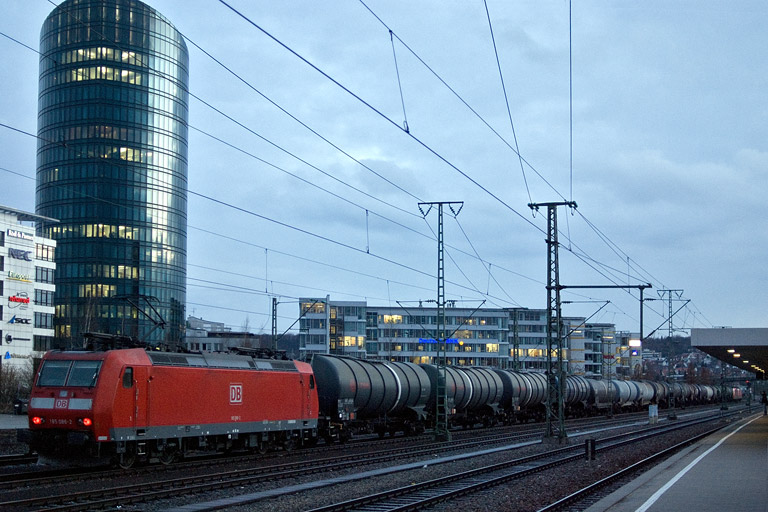 185 088 mit CFN 62930 bei km 15,4 (M&auml;rz 2009)