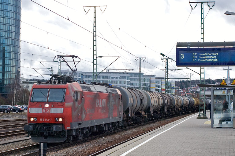 185 142 bei km 15,6 (November 2009)