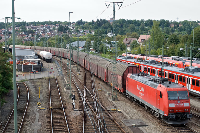 185 187 mit CSQ 60080 bei km 16,0 (September 2009)