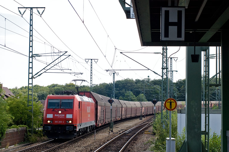 185 205 mit CSQ 60080 bei km 16,8 (August 2009)