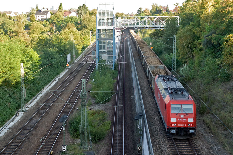 185 205 mit CFN 45581 bei km 14,0 (September 2009)