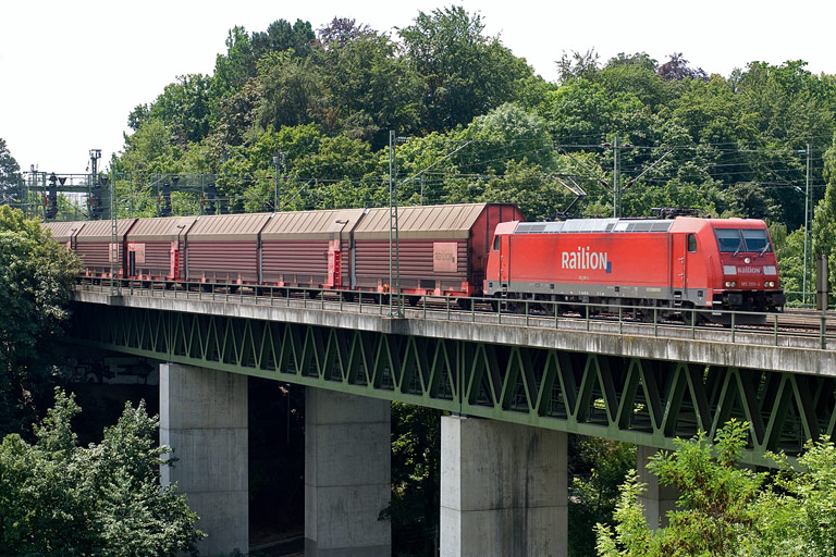 185 209 mit CSQ 60080 bei km 14,6 (Juli 2009)