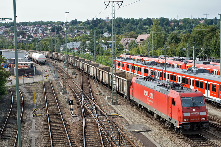185 258 bei km 16,0 (September 2009)