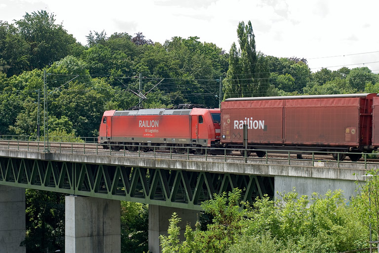 185 267 mit CSQ 60080 bei km 14,6 (Juli 2009)