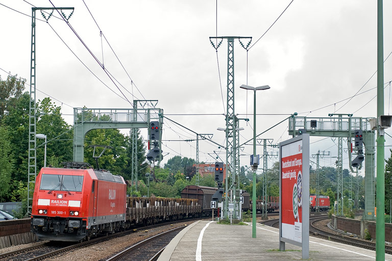 185 300 mit FE 45175 bei km 16,6 (August 2009)