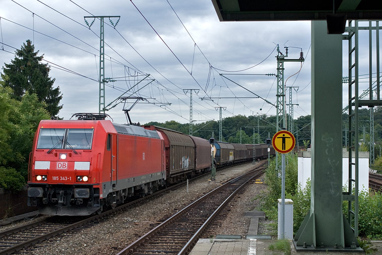 185 343 mit FE 44698 bei km 16,8 (August 2009)