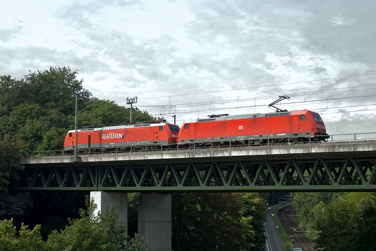 185 352 und 189 047 bei km 14,6 (August 2009)