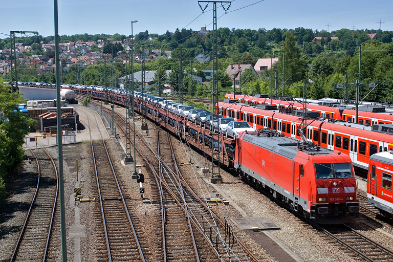 185 365 mit CSQ 60080 bei km 16,0 (Juni 2009)