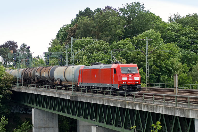 185 366 bei km 14,6 (Mai 2009)