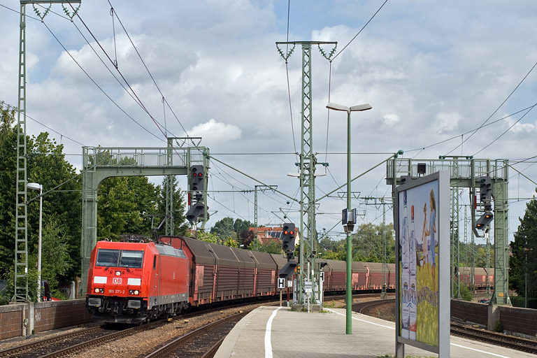 185 371 mit FZ 56165 bei km 16,6 (Juli 2009)