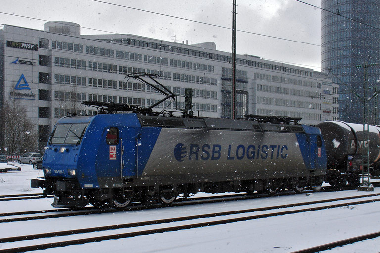 HGK 185 526 bei km 15,6 (Februar 2009)