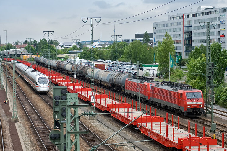 189 019 und 189 022 und Baureihe 411 als ICE 182 bei km 15,8 (Mai 2009)