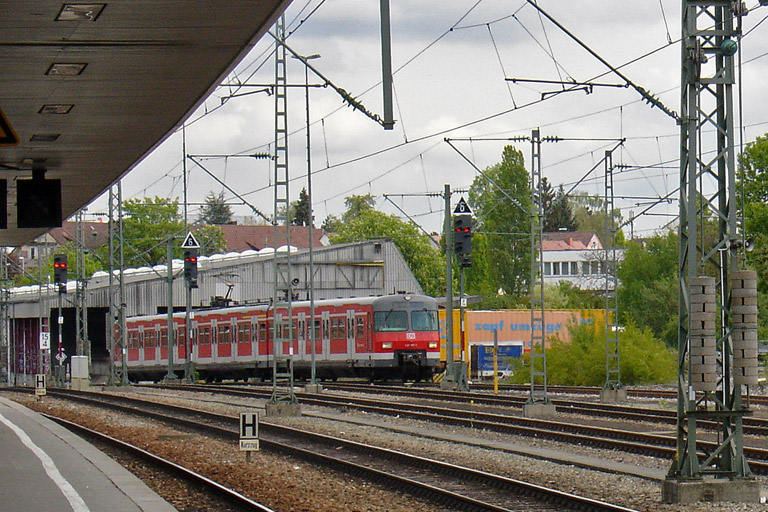 420 481 bei km 15,4 (April 2009)