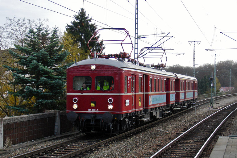 465 006/865 606 bei km 16,8 (November 2009)