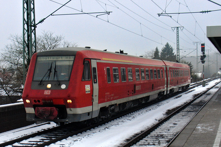611 545 als IC 2806 bei km 16,8 (Januar 2009)