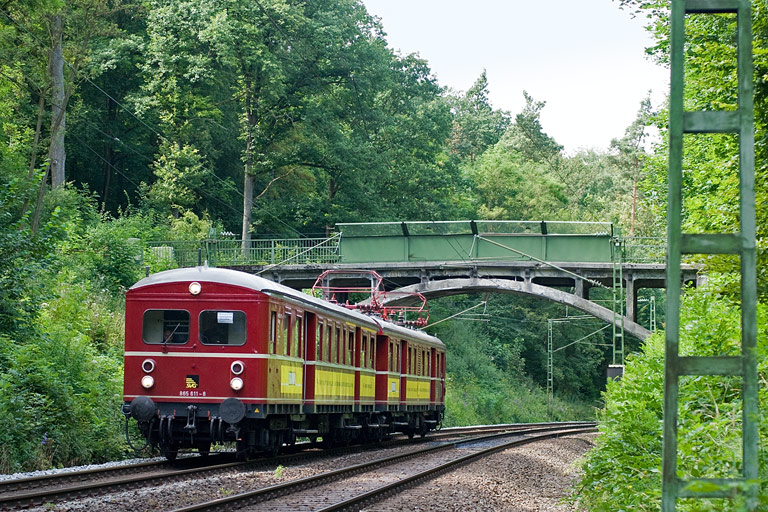 865 611/465 005 bei km 11,8 (Juli 2009)