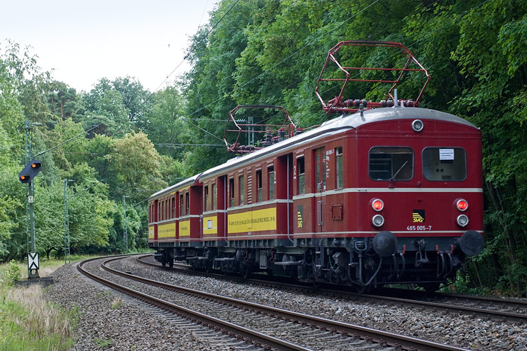 865 611/465 005 bei km 11,8 (Juli 2009)
