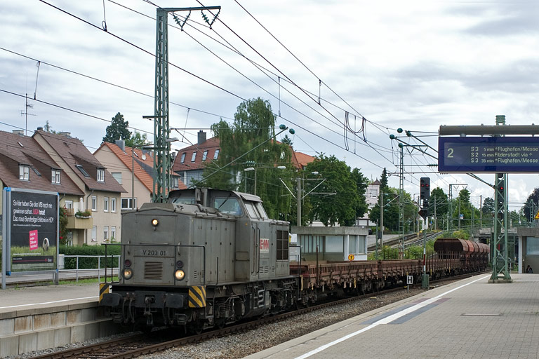 EMN V 203.01 bei km 15,6 (Juni 2009)