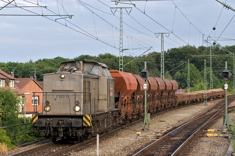 EMN V 203.01 bei km 16,8 (Juni 2009)