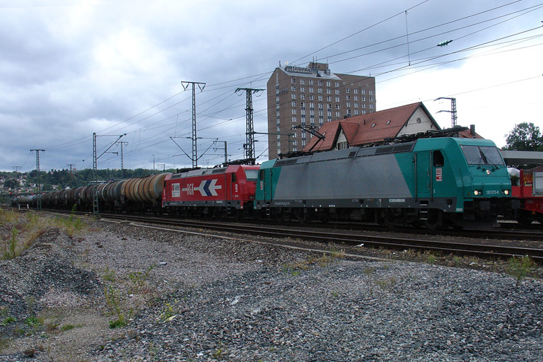 HGK 185 575 und 185 603 bei km 15,6 (September 2009)